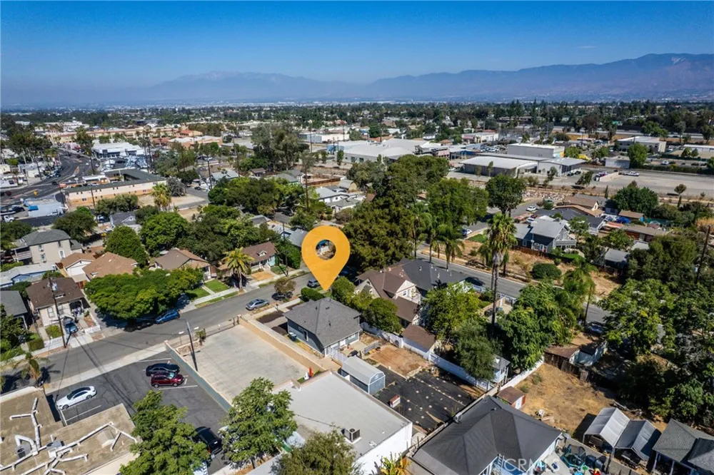 116 11th Redlands, CA 92374