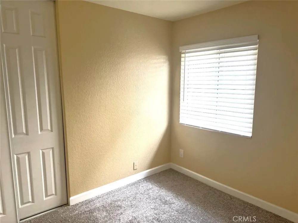 11968 Maple Leaf Fontana, CA 92337