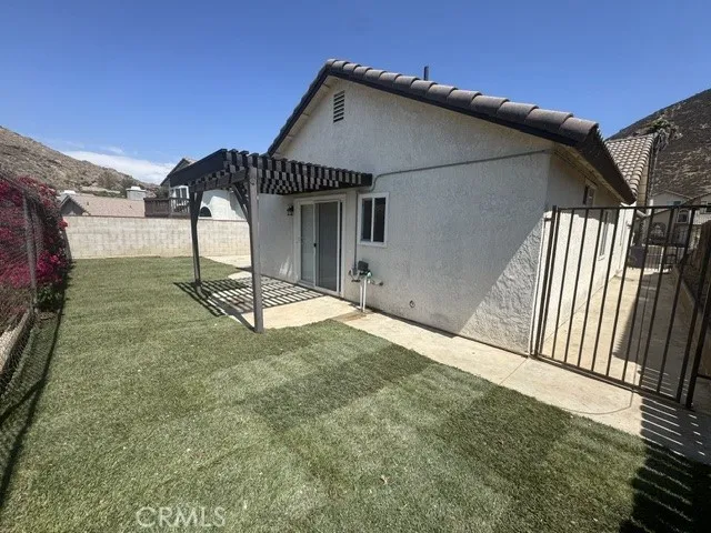 11968 Maple Leaf Fontana, CA 92337