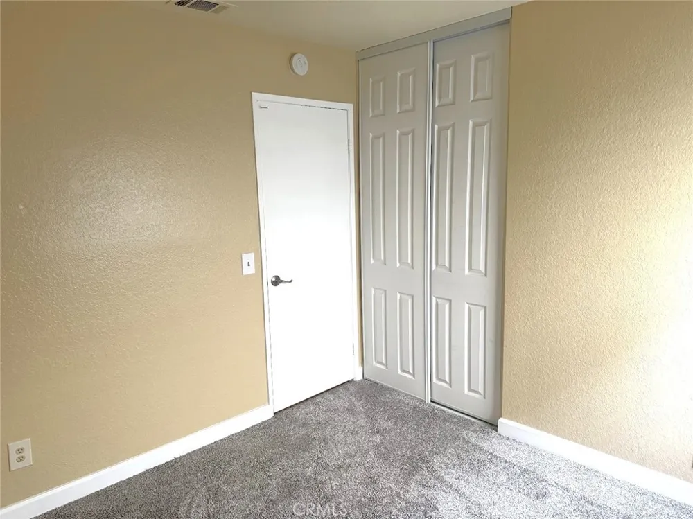 11968 Maple Leaf Fontana, CA 92337