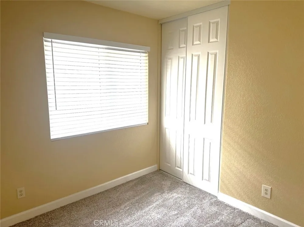 11968 Maple Leaf Fontana, CA 92337