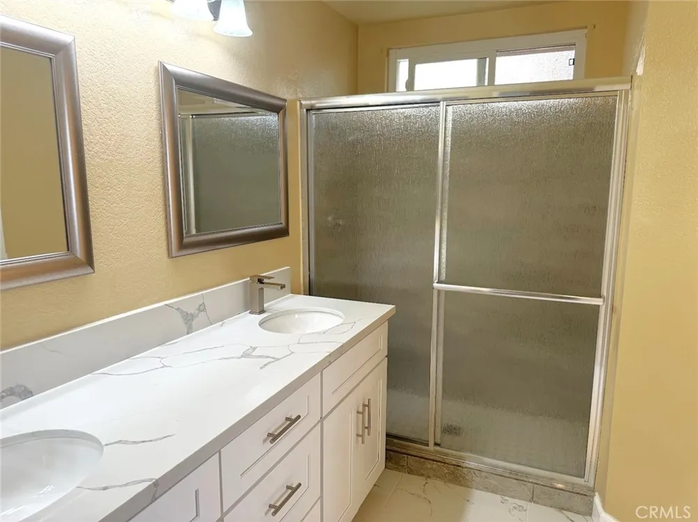 11968 Maple Leaf Fontana, CA 92337