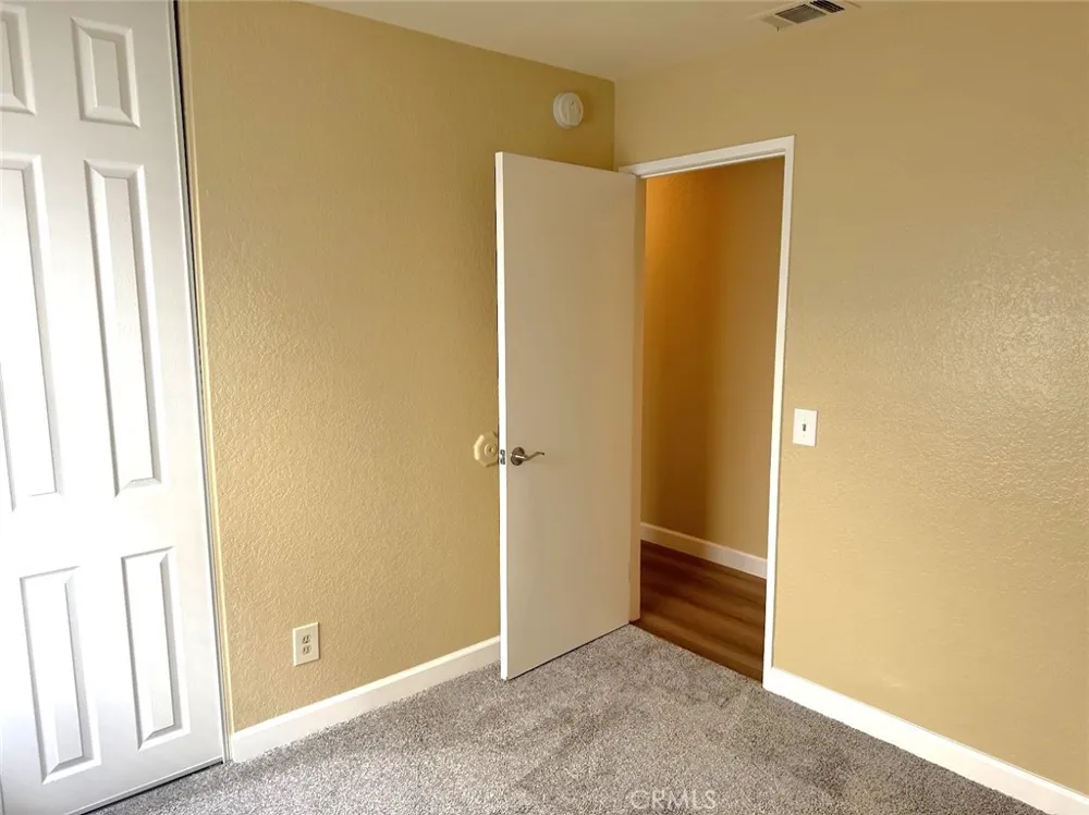 11968 Maple Leaf Fontana, CA 92337