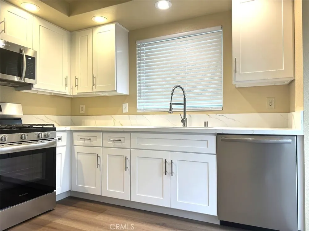 11968 Maple Leaf Fontana, CA 92337
