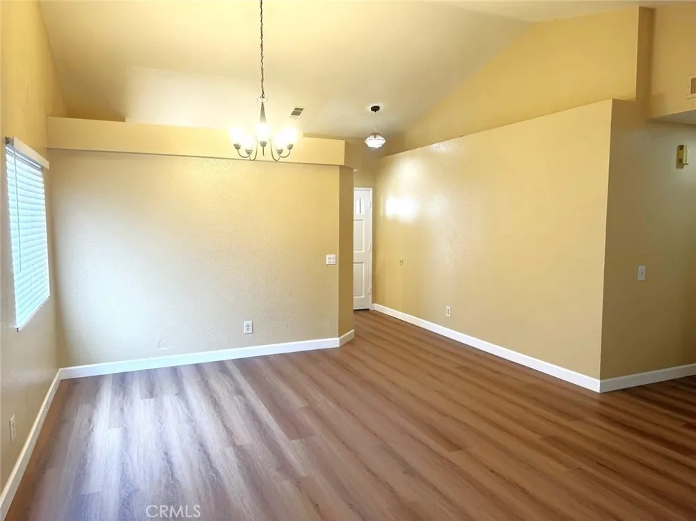 11968 Maple Leaf Fontana, CA 92337