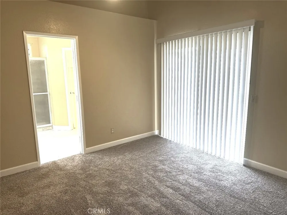 11968 Maple Leaf Fontana, CA 92337