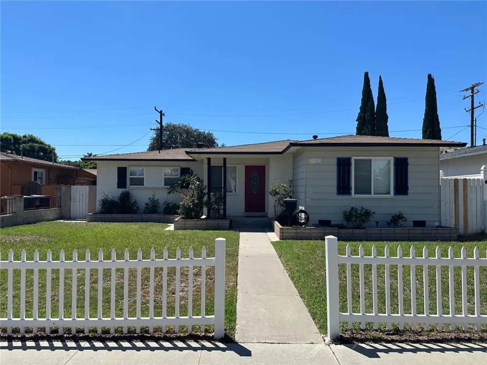 611 S Pine Anaheim, CA 92805