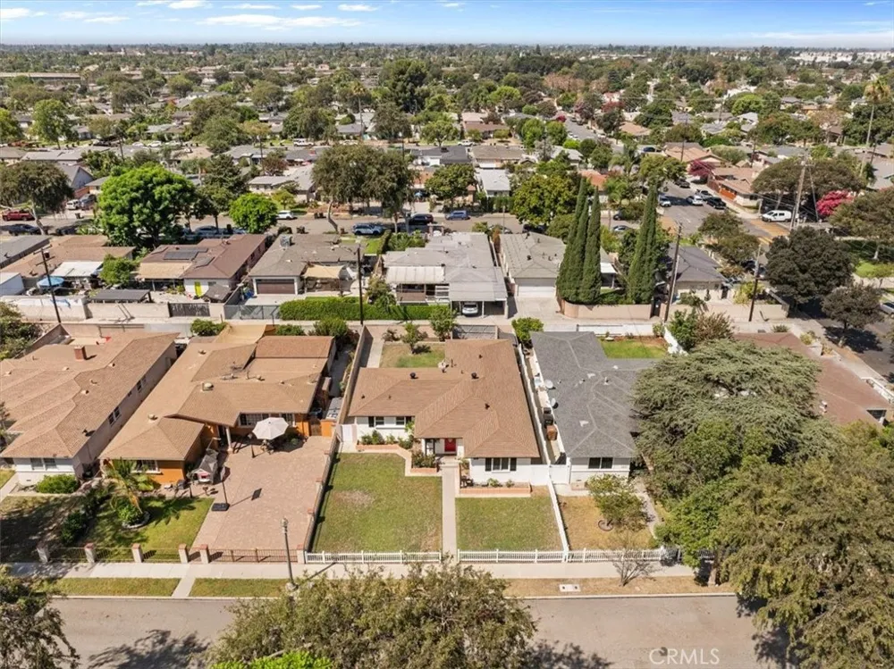 611 S Pine Anaheim, CA 92805