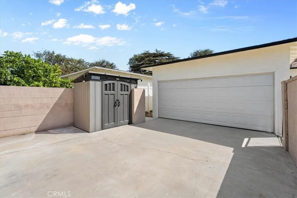 611 S Pine Anaheim, CA 92805