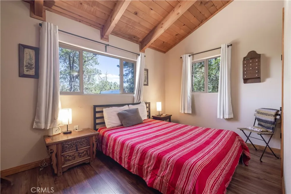 528 Villa Grove Big Bear City, CA 92314