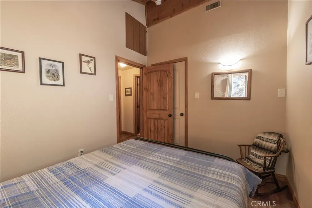 528 Villa Grove Big Bear City, CA 92314