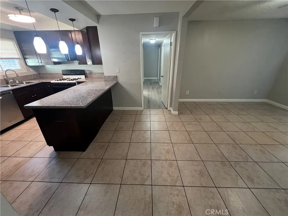 705 S Grove Redlands, CA 92374