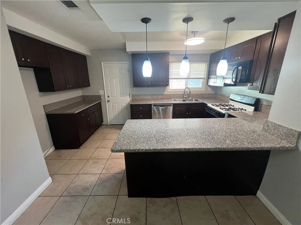 705 S Grove Redlands, CA 92374