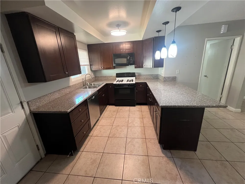 705 S Grove Redlands, CA 92374