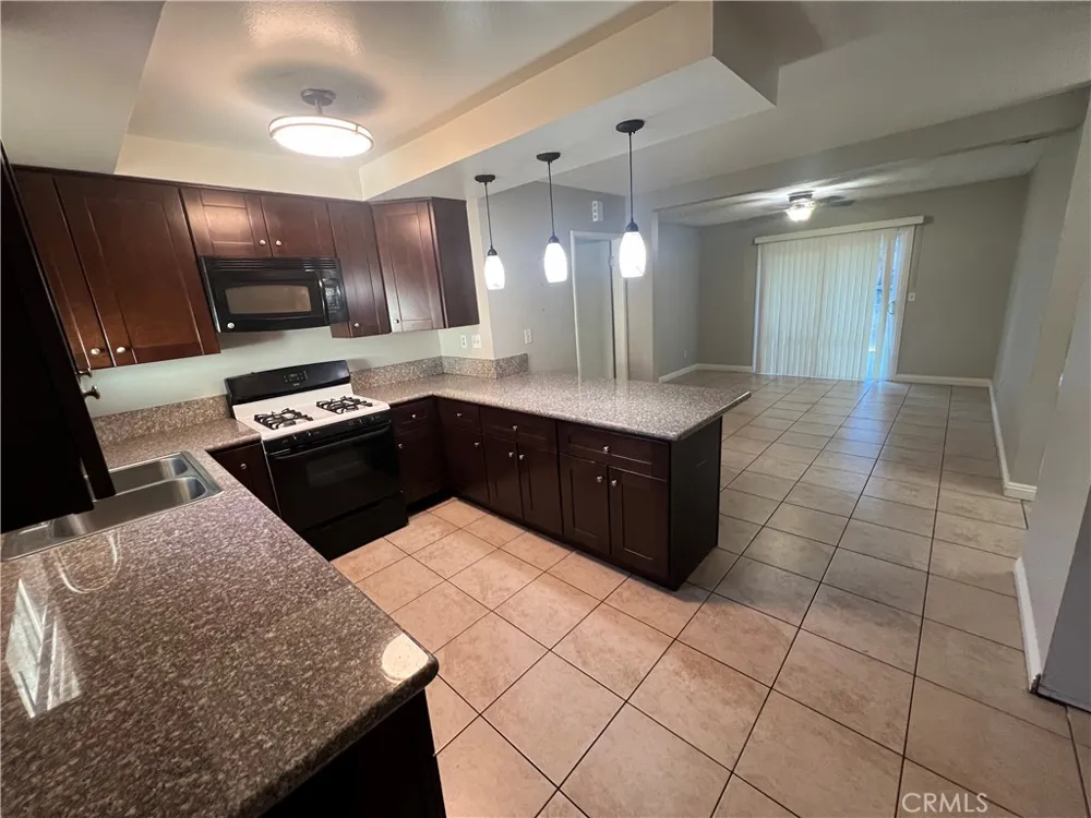 705 S Grove Redlands, CA 92374