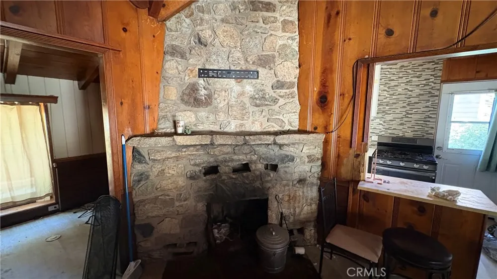 23808 Pioneer Camp Crestline, CA 92325