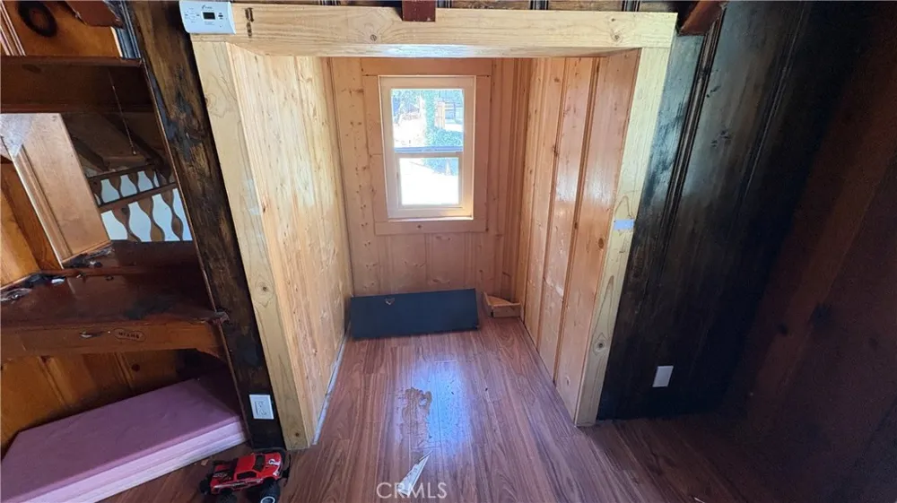23808 Pioneer Camp Crestline, CA 92325