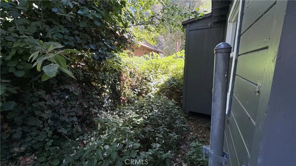 23808 Pioneer Camp Crestline, CA 92325