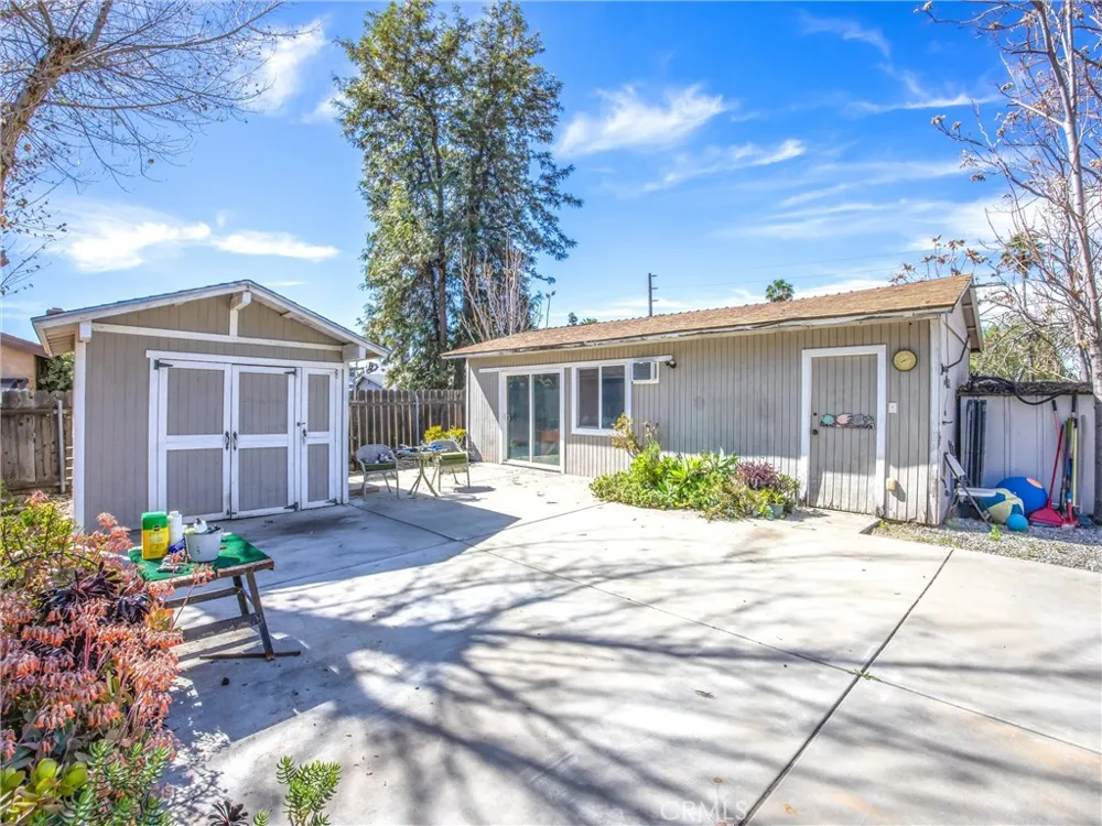 1539 Robyn Redlands, CA 92374