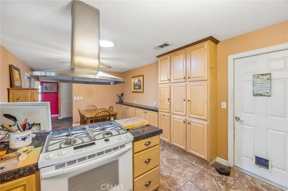 1539 Robyn Redlands, CA 92374