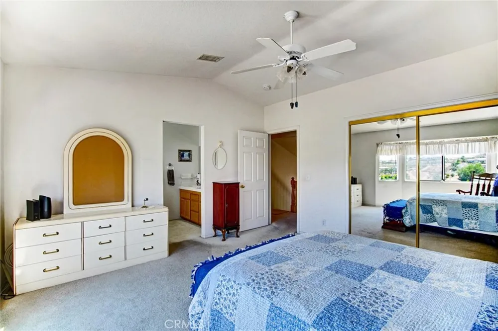 14035 Moonridge Riverside, CA 92503