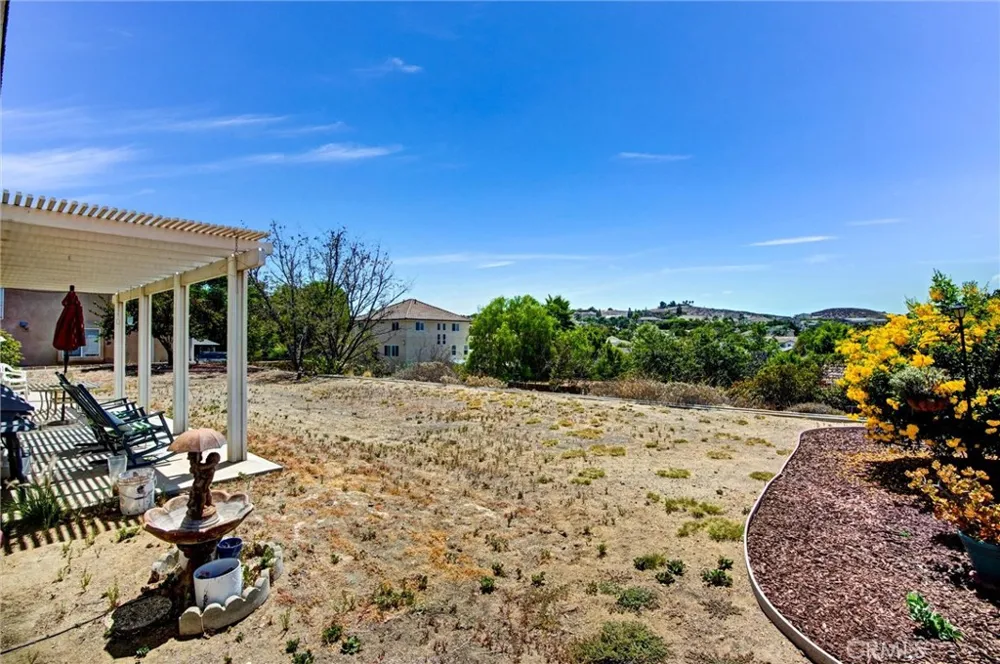 14035 Moonridge Riverside, CA 92503