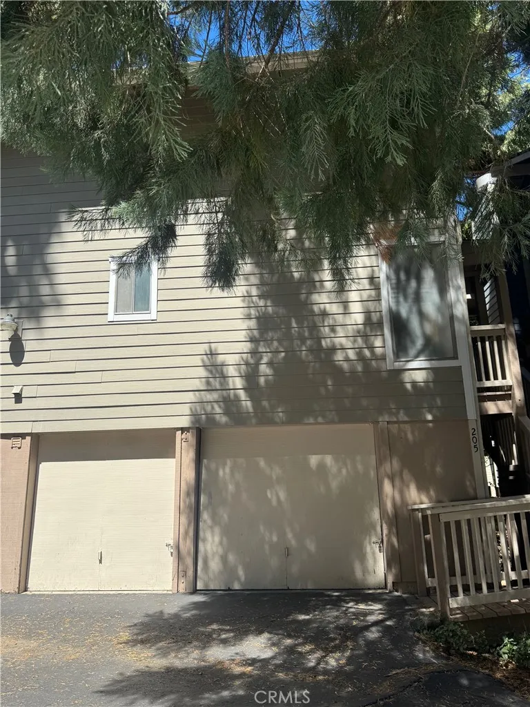 205 Cool Creek Lake Arrowhead, CA 92352