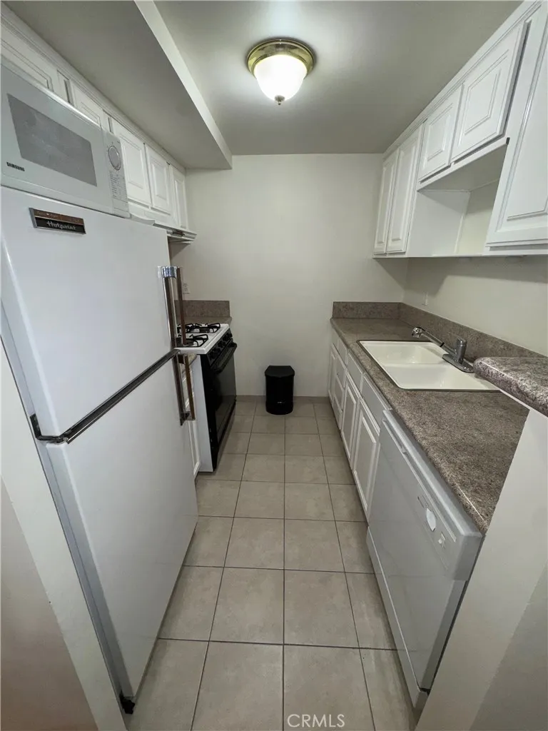 205 Cool Creek Lake Arrowhead, CA 92352