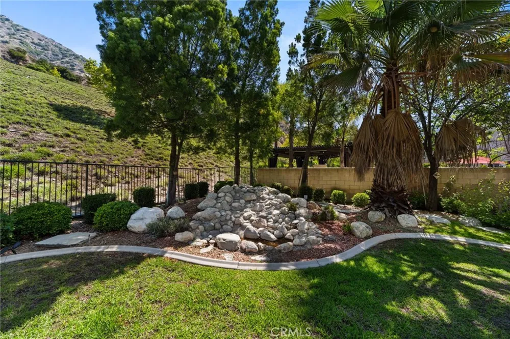 51 Mountain Laurel Azusa, CA 91702