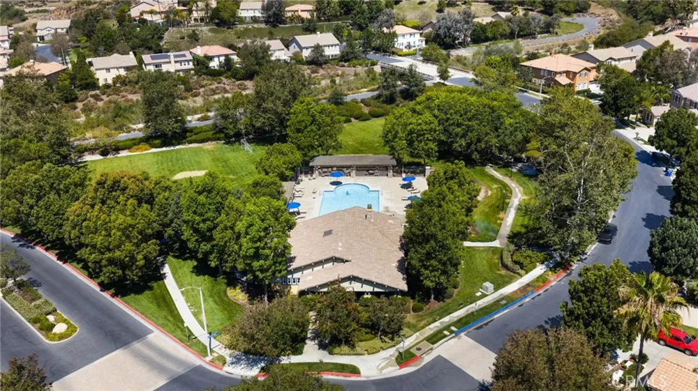 51 Mountain Laurel Azusa, CA 91702