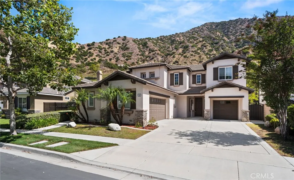 51 Mountain Laurel Azusa, CA 91702