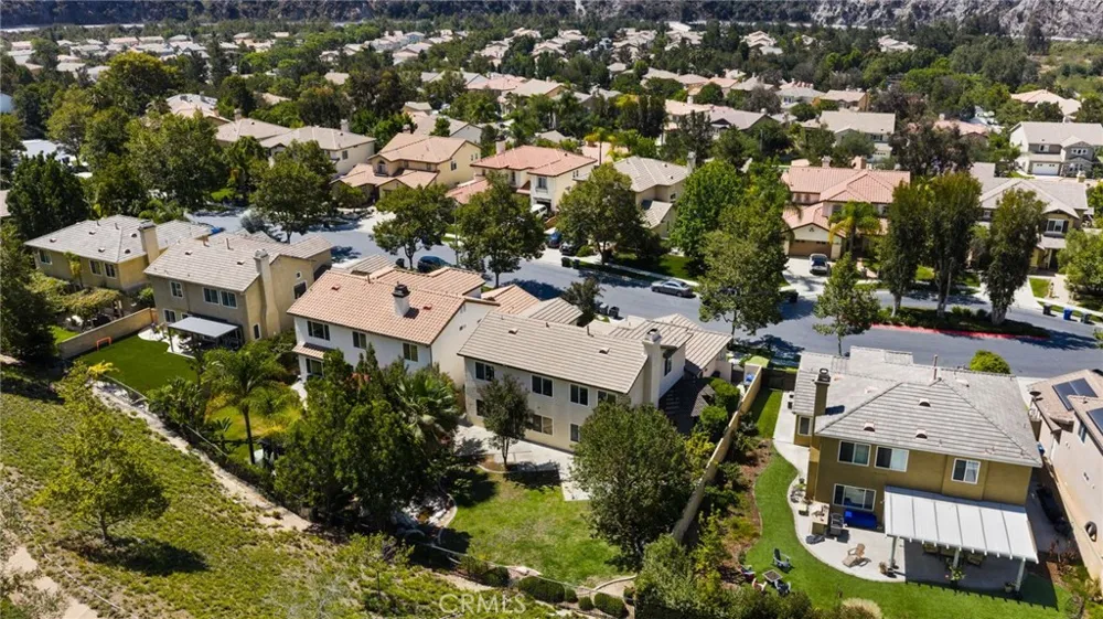 51 Mountain Laurel Azusa, CA 91702