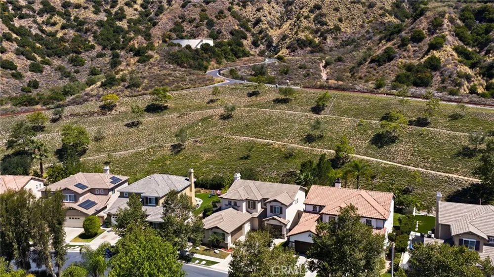51 Mountain Laurel Azusa, CA 91702