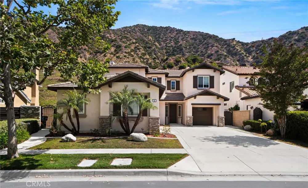 51 Mountain Laurel Azusa, CA 91702