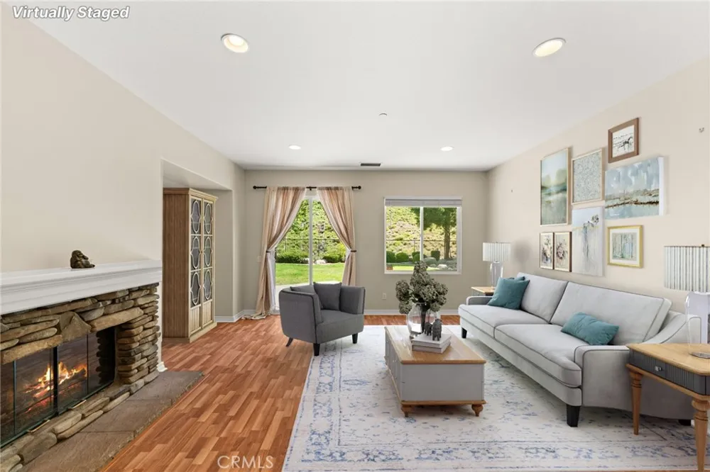 51 Mountain Laurel Azusa, CA 91702