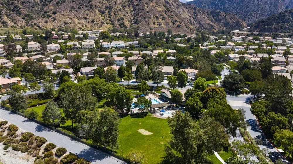 51 Mountain Laurel Azusa, CA 91702