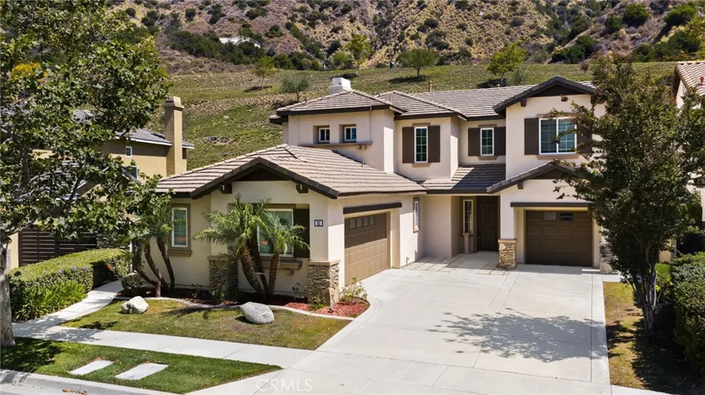 51 Mountain Laurel Azusa, CA 91702