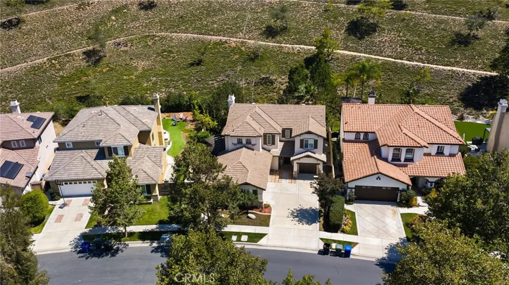 51 Mountain Laurel Azusa, CA 91702