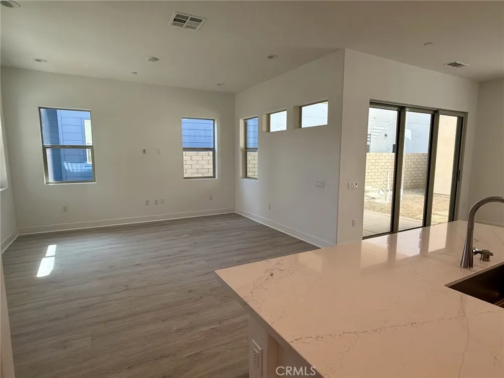 27410 Rainwood Place Valencia, CA 91381