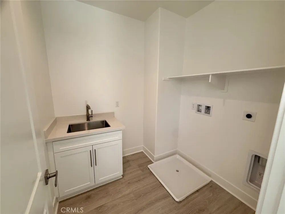 27410 Rainwood Place Valencia, CA 91381