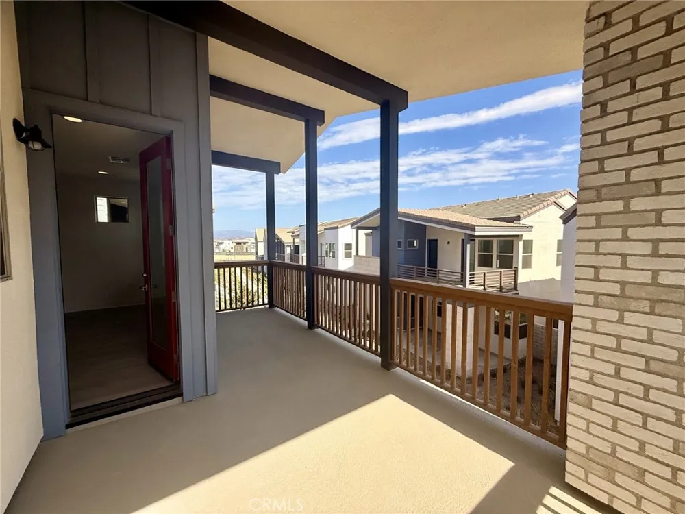 27410 Rainwood Place Valencia, CA 91381