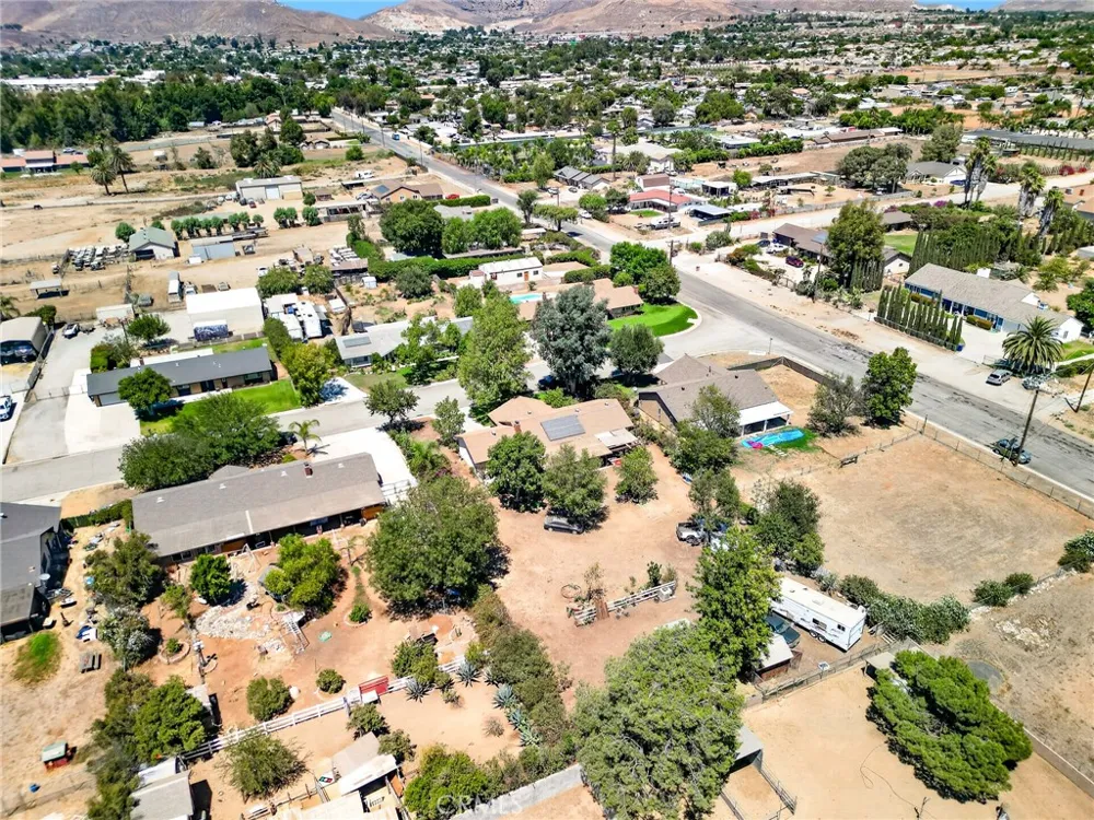 8636 Terrie Ter Jurupa Valley, CA 92509