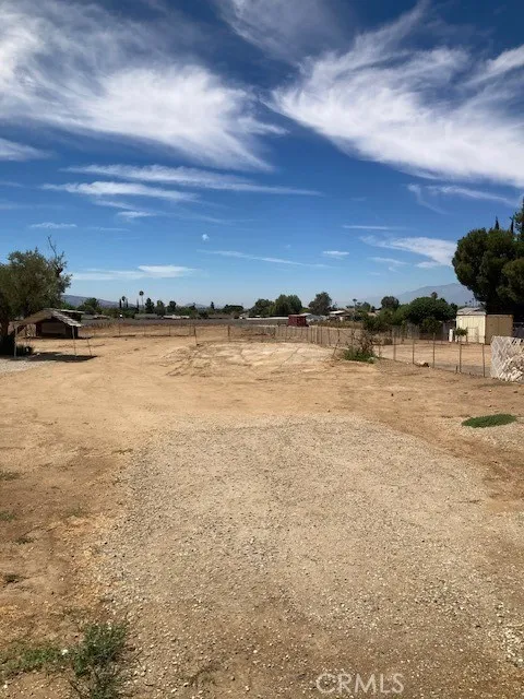 12706 6th Yucaipa, CA 92399