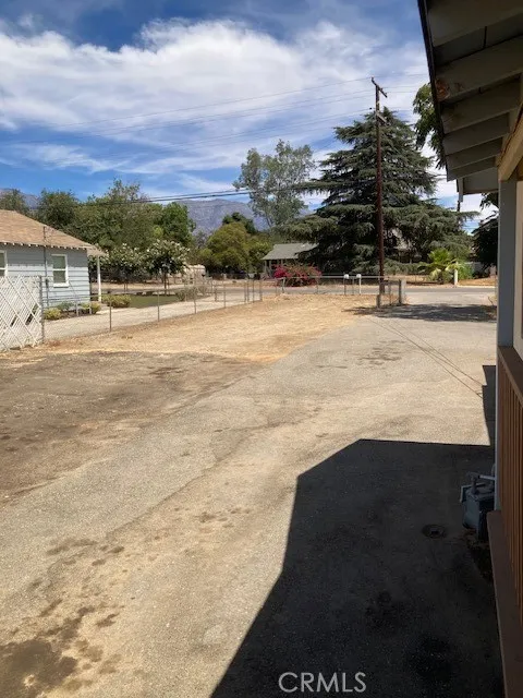 12706 6th Yucaipa, CA 92399