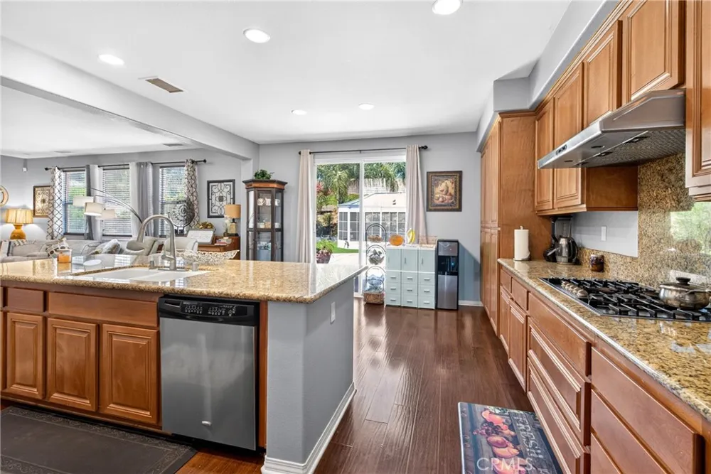 28445 Port Romoland, CA 92585