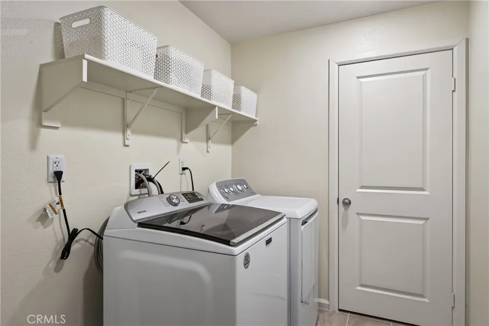 7691 Messina Heights Highland, CA 92346