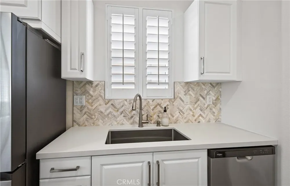 7691 Messina Heights Highland, CA 92346