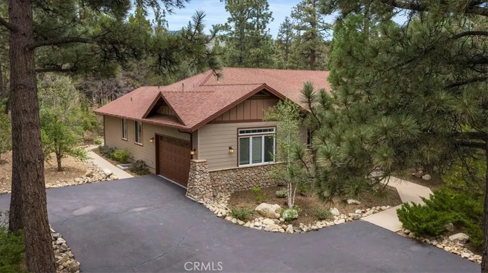 1924 Shady Lane Big Bear City, CA 92314