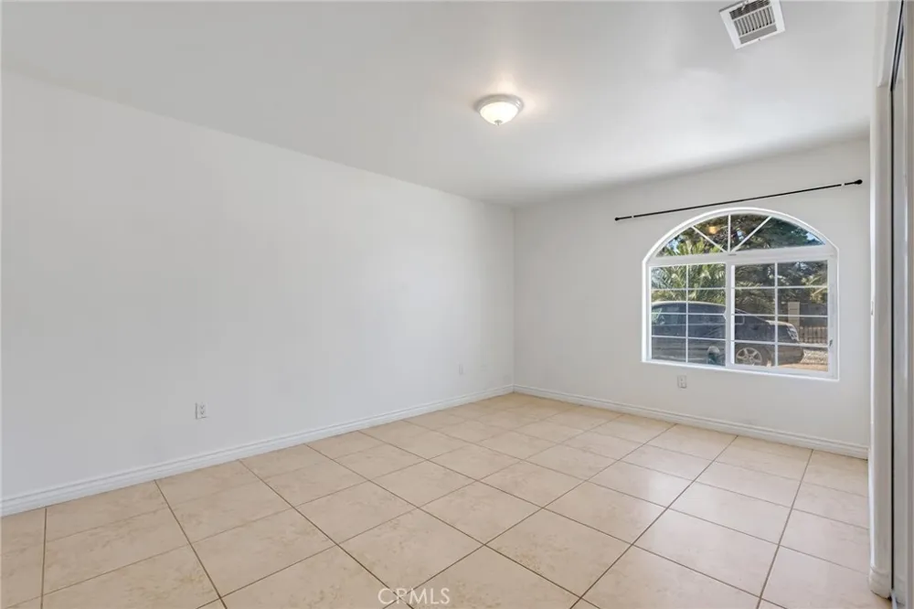 14944 Coalinga Victorville, CA 92392