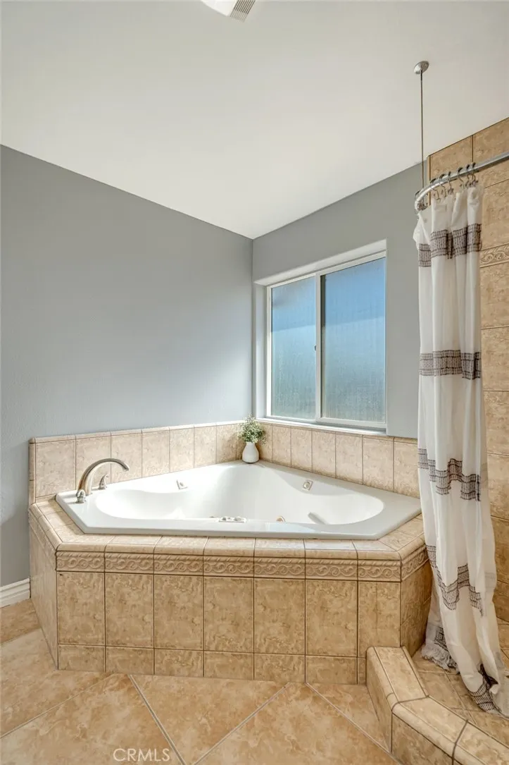 14944 Coalinga Victorville, CA 92392